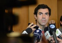 Entre otras irregularidades, Urtubey omitió denunciar el nombre y objeto de la sociedad en la que tiene participación