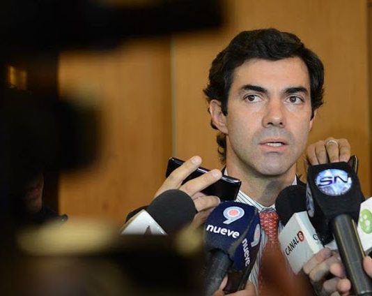 Entre otras irregularidades, Urtubey omitió denunciar el nombre y objeto de la sociedad en la que tiene participación