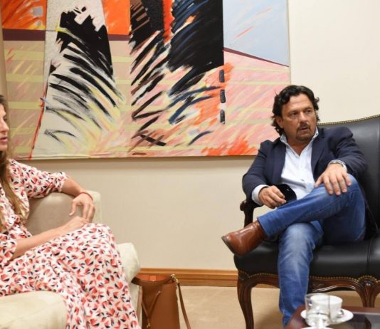 Gustavo Saenz y Bettina Romero mantienen en secreto sus gastos publicitarios